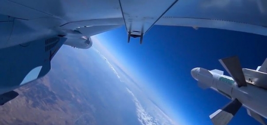Удары с воздуха и из космоса: в России разрабатывают новый бомбардировщик