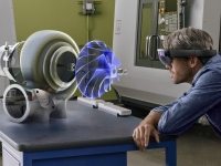 Intel тайно разрабатывает аналог Microsoft HoloLens