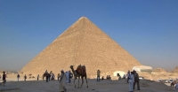 Ученые сканируют египетские пирамиды с помощью космических частиц